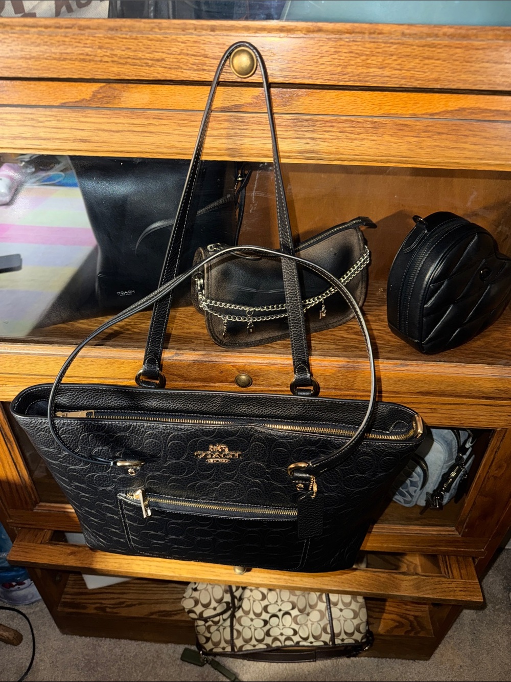 2025 Coach Station Tote with embossed Signature C - Picture 8 of 9
